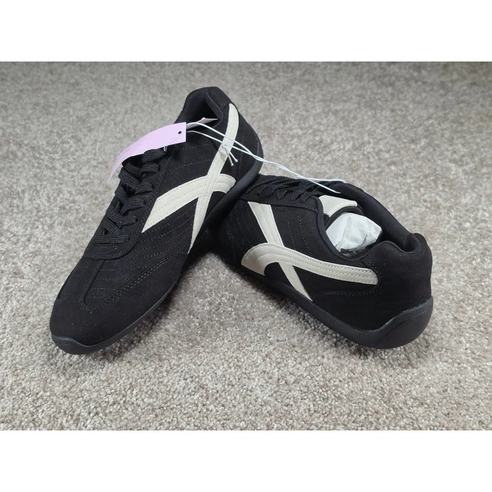 Wild Fable Chandler Black Cream Retro Low Profile Sneakers Memory Foam 7.5 NEW